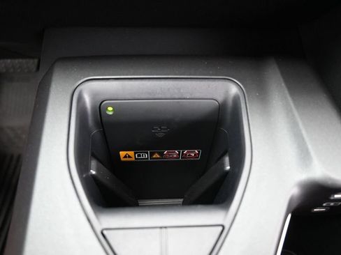 Used 2023 Toyota Crown AWD/4WD image 29