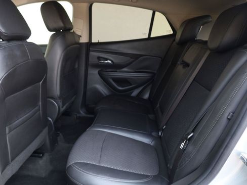 Used 2021 Buick Encore Preferred FWD image 19