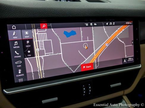 Used 2021 Porsche Cayenne E-Hybrid image 22