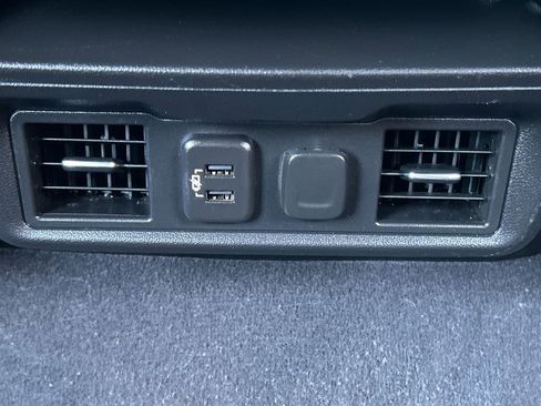 Used 2020 GMC Sierra 1500 Elevation w/ Elevation Value Package image 20