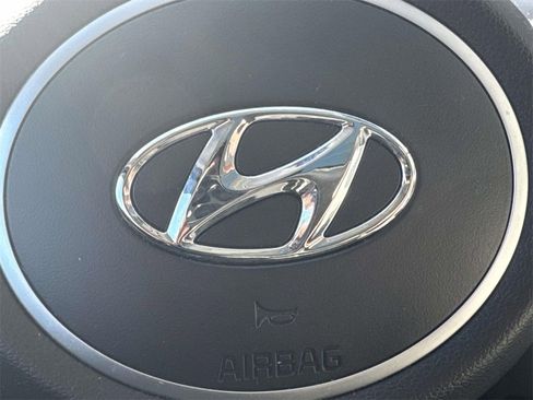 Used 2026 Hyundai Tucson SEL image 32