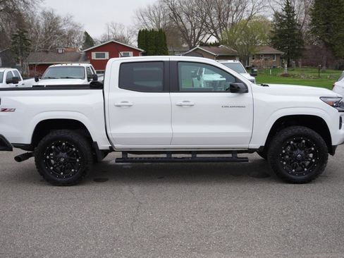 Used 2023 Chevrolet Colorado Z71 w/ Z71 Convenience Package 2 AWD/4WD image 6