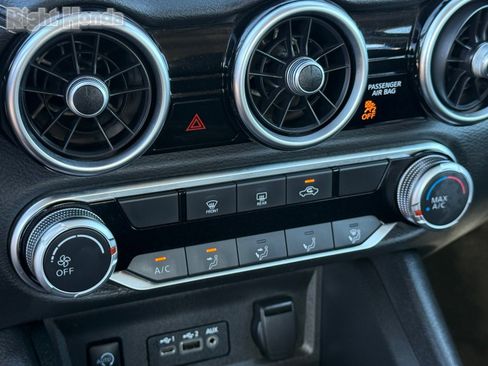 Used 2024 Nissan Sentra SV image 21