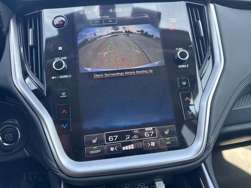 Used 2025 Subaru Outback Premium image 13