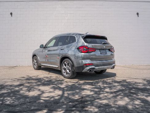 Used 2024 BMW X3 xDrive30i w/ Premium Package AWD/4WD image 3