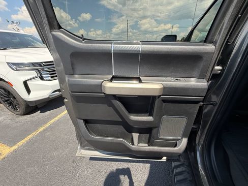 Used 2018 Ford F150 Lariat w/ Equipment Group 502A Luxury AWD/4WD image 18