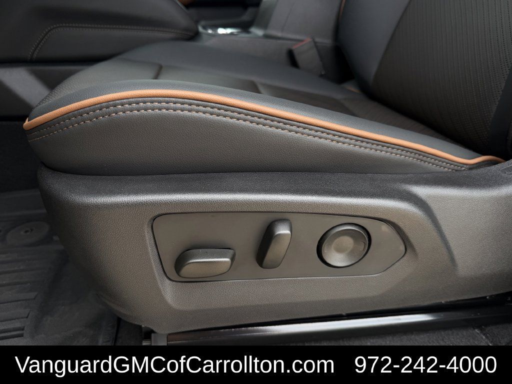 New 2026 GMC Canyon AT4 w/ Technology Plus Package AWD/4WD image 23
