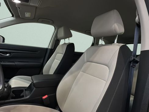 Certified 2023 Honda CR-V LX image 9