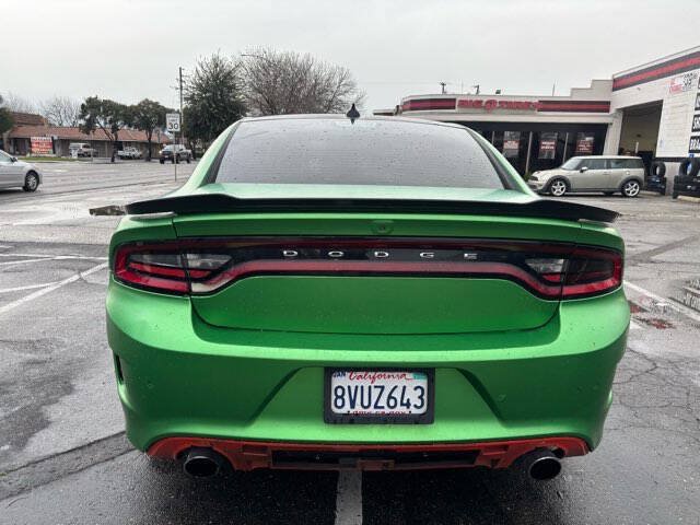 Used 2020 Dodge Charger Scat Pack RWD image 5