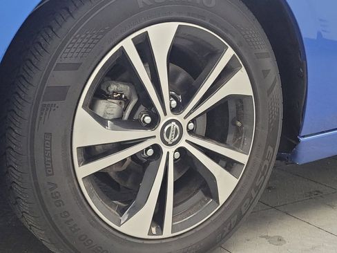 Used 2023 Nissan Sentra SV FWD image 31