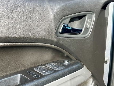 Used 2021 Chevrolet Colorado ZR2 image 18