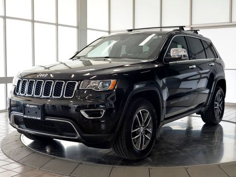 Used 2018 Jeep Grand Cherokee Limited AWD/4WD image 4