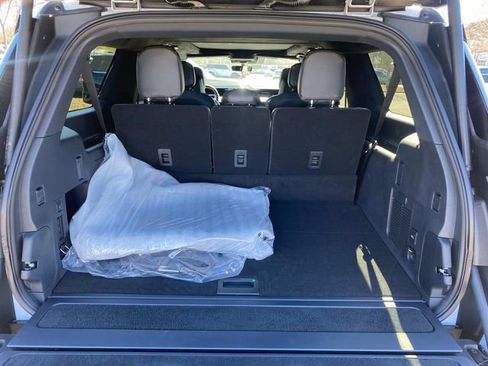New 2026 Lincoln Navigator L Black Label AWD/4WD image 27