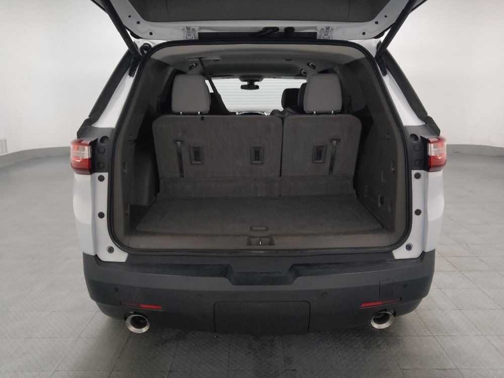 Used 2021 Chevrolet Traverse LT FWD image 29
