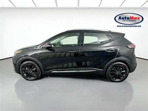 Used 2023 Chevrolet Bolt EUV Premier w/ Sun & Sound Package image 9