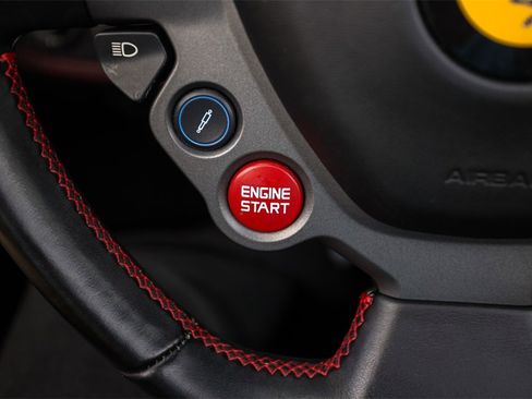 Certified 2013 Ferrari 458 Spider Base image 28