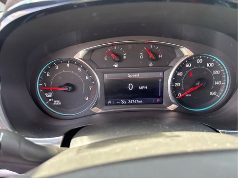 Used 2023 Chevrolet Traverse LT AWD/4WD image 7