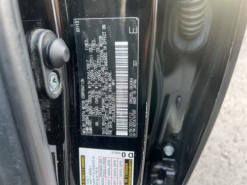 Used 2013 Toyota 4Runner SR5 w/ Premium Pkg w/3rd Row Seat AWD/4WD image 18