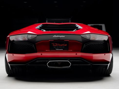 Used 2014 Lamborghini Aventador LP 700-4 image 26