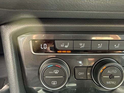 Used 2021 Volkswagen Tiguan SEL Premium R-Line w/ 3rd Row Seat Package AWD/4WD image 17