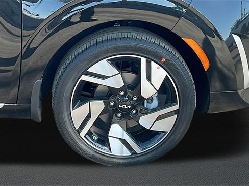 New 2025 Kia Soul GT-Line image 12
