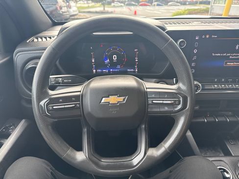 Used 2023 Chevrolet Colorado W/T w/ WT Convenience Package II AWD/4WD image 19