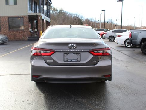 Used 2023 Toyota Camry LE image 6