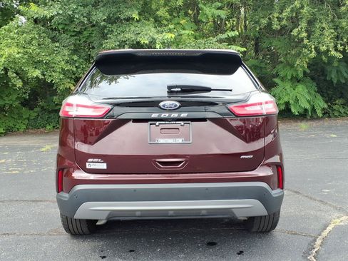 Certified 2024 Ford Edge SEL w/ Convenience Package AWD/4WD image 13
