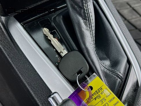 Used 2019 Toyota Corolla SE image 23