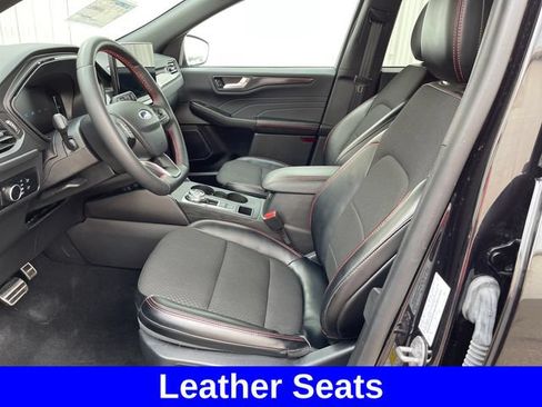 Used 2024 Ford Escape ST-Line w/ Tech Pack #1 AWD/4WD image 9