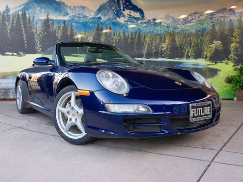 Used 2006 Porsche 911 Carrera RWD image 3