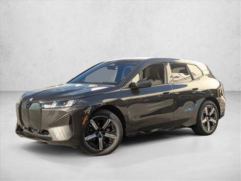 New 2026 BMW iX xDrive60 image 1
