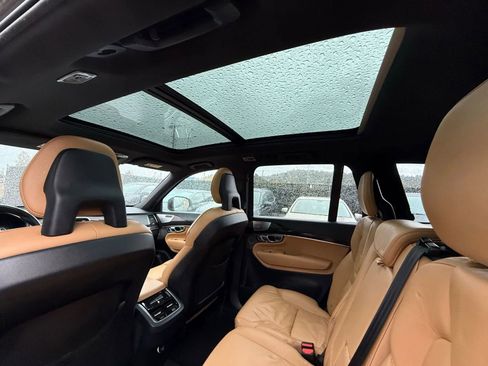 Used 2018 Volvo XC90 T6 Momentum w/ Convenience Package AWD/4WD image 27