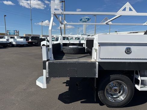 New 2026 Ford F550 4x4 Crew Cab image 12