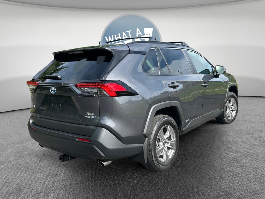 Used 2024 Toyota RAV4 XLE w/ Convenience Package AWD/4WD image 3