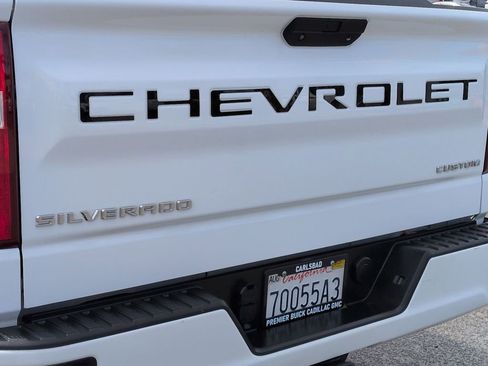 Used 2020 Chevrolet Silverado 1500 Custom w/ Custom Value Package RWD image 32