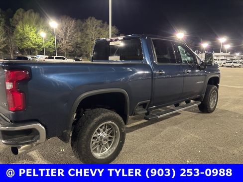 Used 2020 Chevrolet Silverado 2500 LTZ w/ LTZ Premium Package image 8