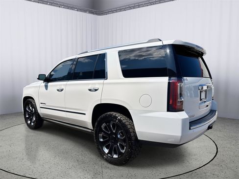 Used 2016 GMC Yukon Denali w/ Open Road Package AWD/4WD image 10