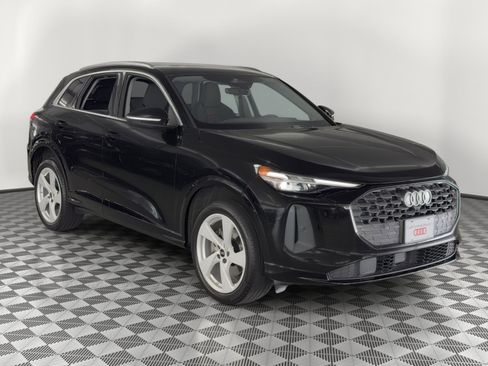 Certified 2025 Audi Q5 Premium w/ Premium Plus AWD/4WD image 7