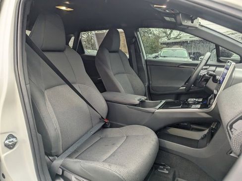 Used 2023 Subaru Solterra AWD image 33