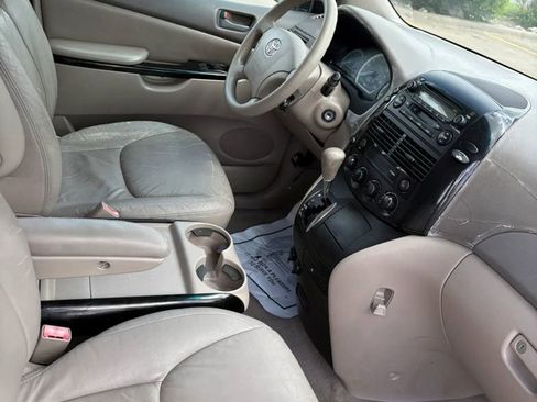 Used 2004 Toyota Sienna LE image 10