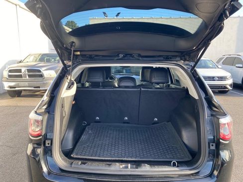 Used 2018 Jeep Compass Limited w/ Navigation Group AWD/4WD image 21