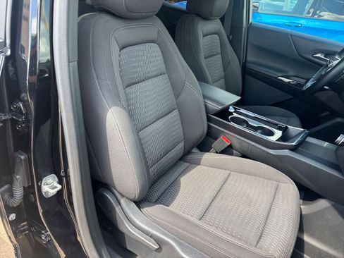 Used 2025 Chevrolet Equinox LT FWD image 36