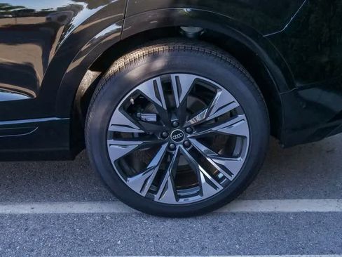 New 2026 Audi Q8 Premium Plus image 6