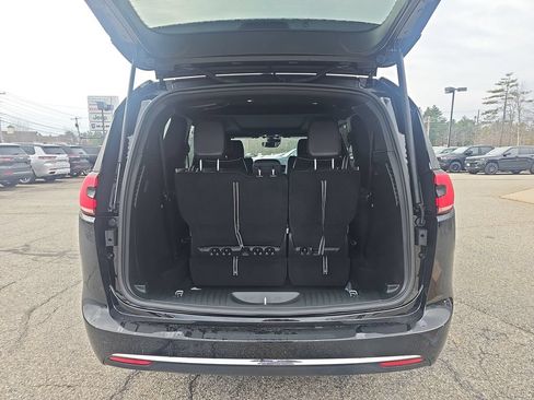 New 2026 Chrysler Pacifica Limited AWD/4WD image 27