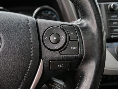Certified 2018 Toyota RAV4 XLE AWD/4WD image 28