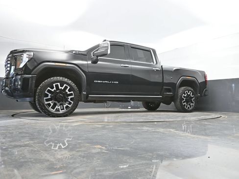 Used 2025 GMC Sierra 2500 Denali Ultimate AWD/4WD image 38