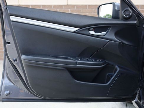 Used 2019 Honda Civic Sport image 12