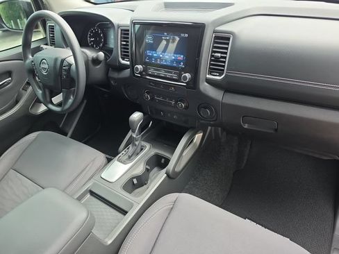 Certified 2024 Nissan Frontier SV w/ Technology Package RWD image 10