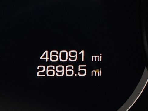 Used 2020 Porsche Panamera RWD image 9
